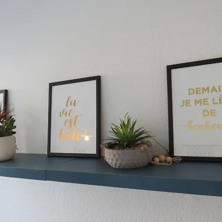 Daire Coup De Coeur Pour Ce Cosy T2 Avec Vue Imprenable Sur La - 4gsud101 *