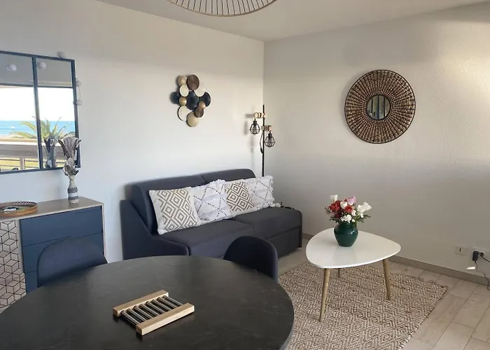 Daire Coup De Coeur Pour Ce Cosy T2 Avec Vue Imprenable Sur La - 4gsud101