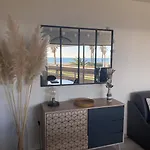 Coup De Coeur Pour Ce Cosy T2 Avec Vue Imprenable Sur La - 4gsud101 Daire